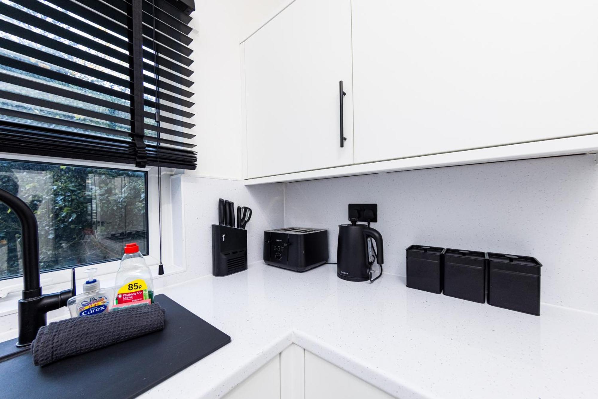 Park House, Refurbed Modern Interior, Located In Finsbury Park Apartment Londra Exterior foto